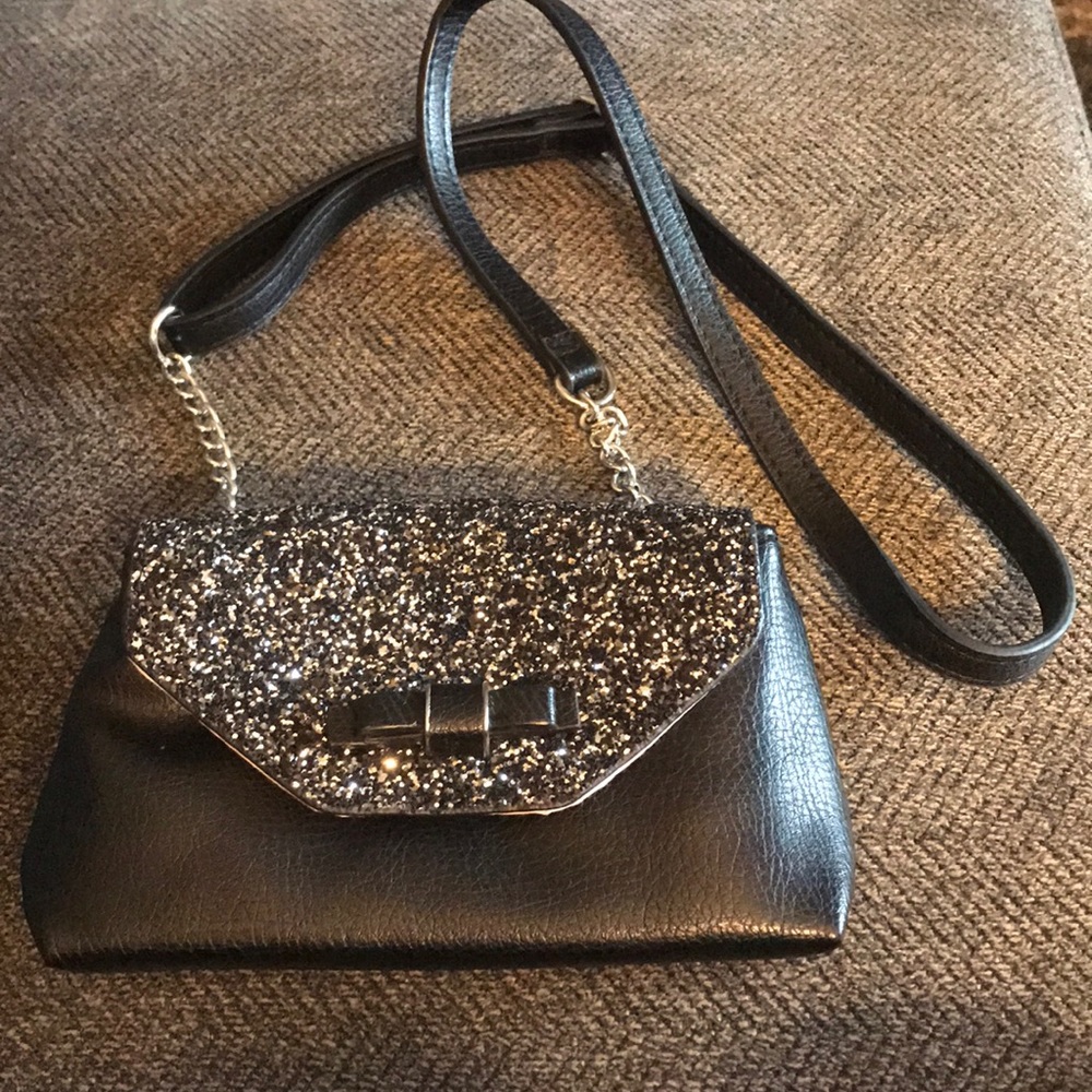 Crossbody purse
